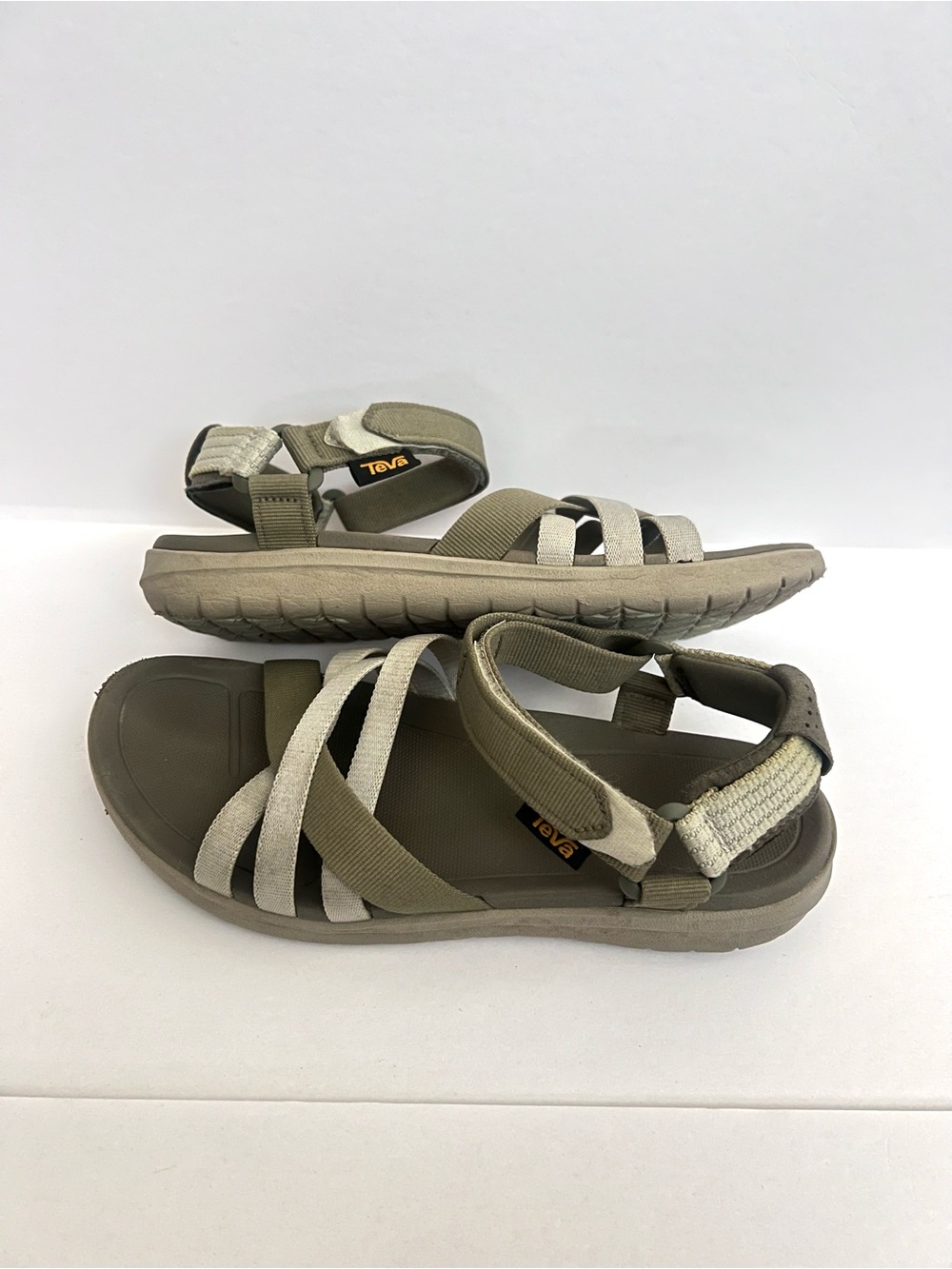 Teva Cross-Strap Sandals 8